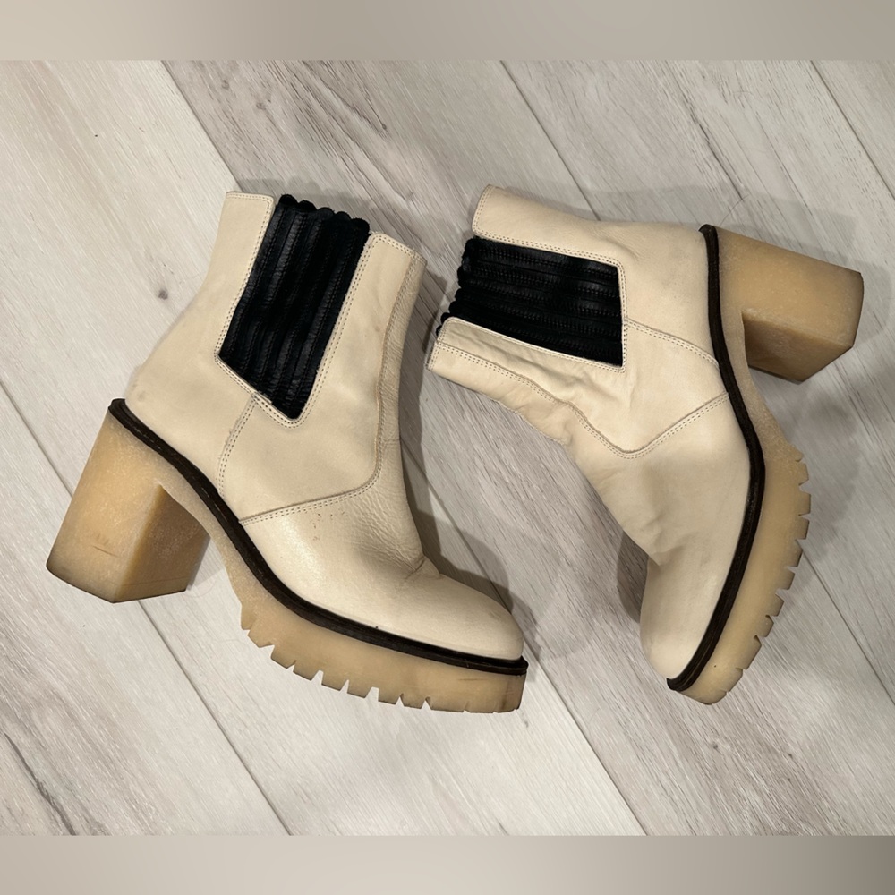 Free people Chelsea boots